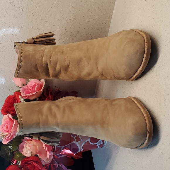 STUART WEITZMAN suede leather booties (sz 8M) - Picture 3 of 10